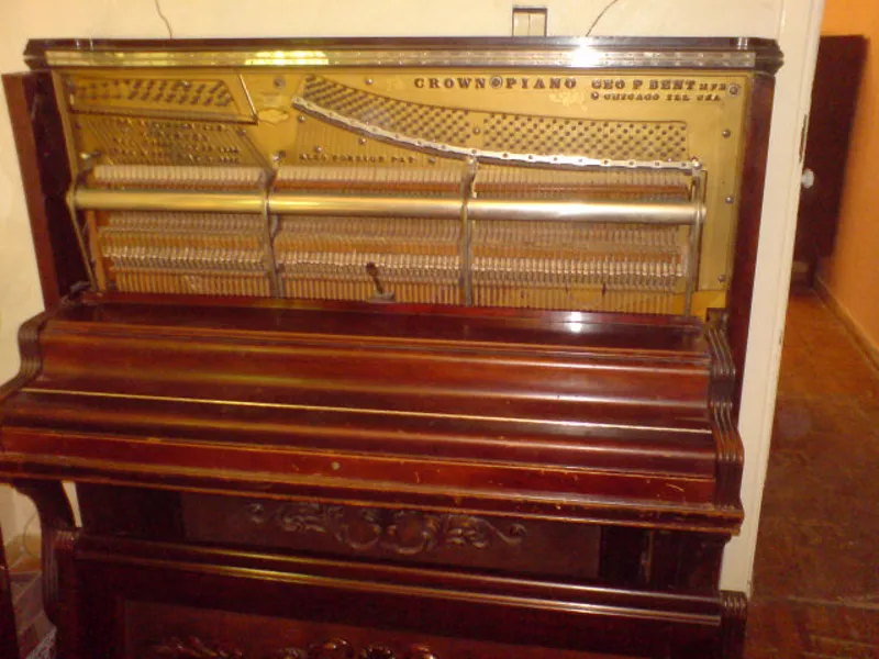 Продам антикварное американское вертикальное пианино Crown 4