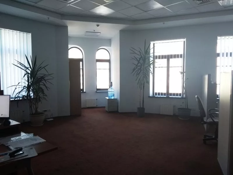Офис в самом центре Киева,  офисное помещение площадью 422 м2.  7