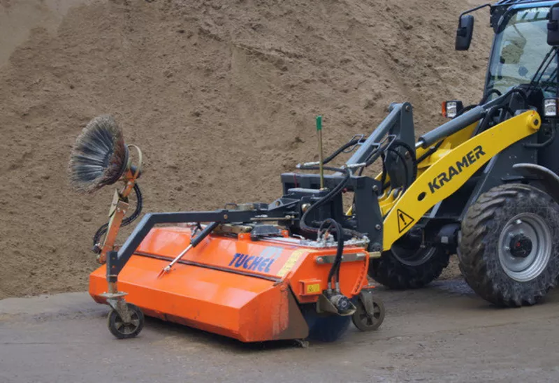 Гидравлическая щетка с бункером Tuchel PLUS 590 