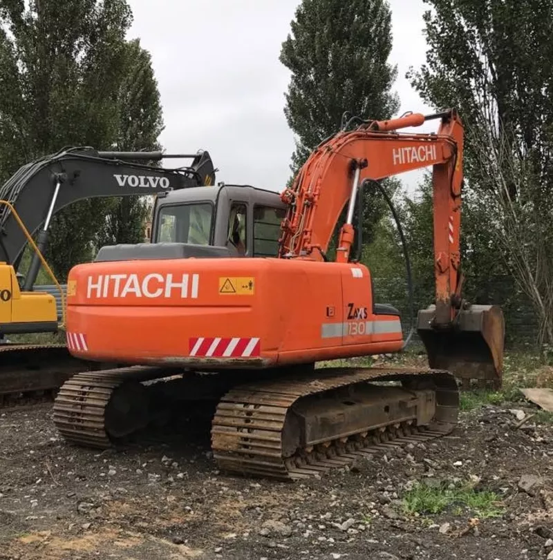 Гусеничный экскаватор Hitachi