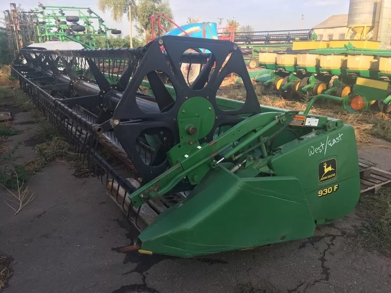 Жатка John Deere 930 F 3