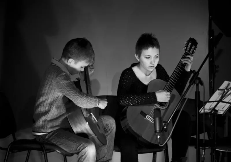 Уроки гитары Киев,  уроки игры на гитаре,  Школа гитары,  Курсы гитары 2