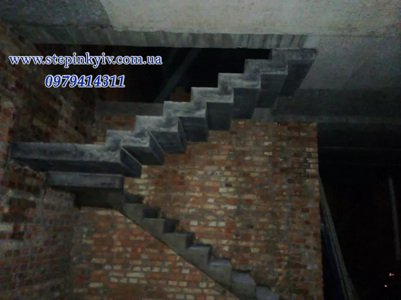 Лестницы из бетона (монолитные) 9