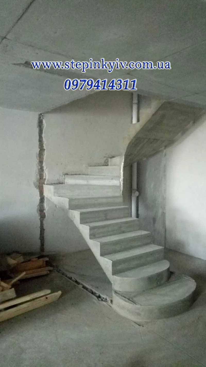 Лестницы из бетона (монолитные) 16