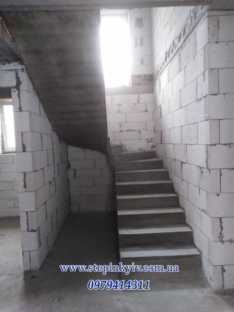 Лестницы из бетона (монолитные) 20