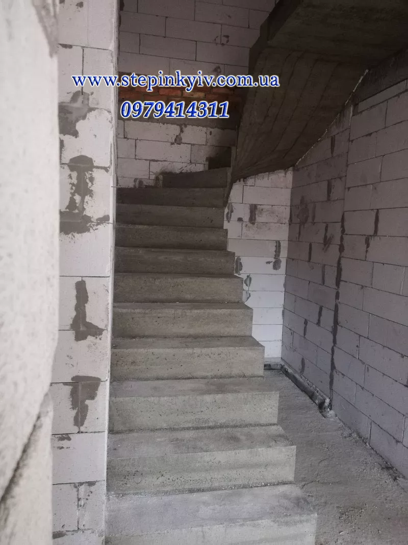 Лестницы из бетона (монолитные) 25
