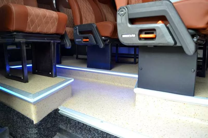 Алюминиевый профиль для полок и алюминиевый уголок в микроавтобус авто 5