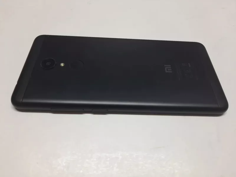 Продам б/у Xiaomi Redmi 5 2/16 3