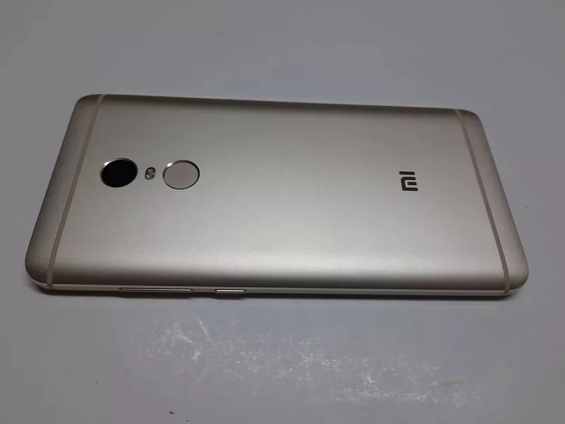 Продам б/у Xiaomi Redmi Note 4 3/64GB 2