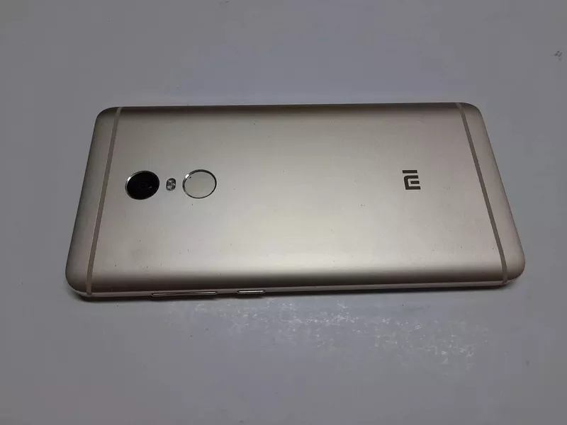 Продам б/у Xiaomi Redmi Note 4 2/16GB 2