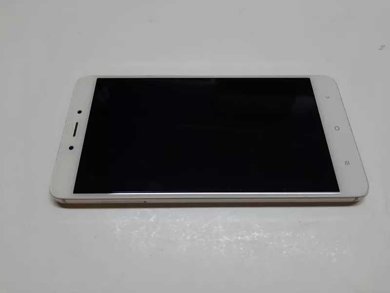 Продам б/у Xiaomi Redmi Note 4 2/16GB 3