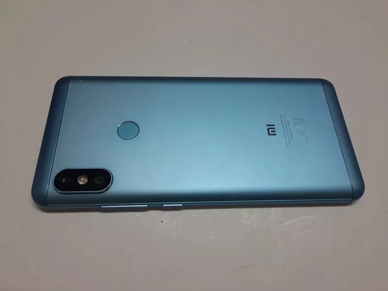 Б/у Xiaomi Redmi Note 5 4/64GB 4