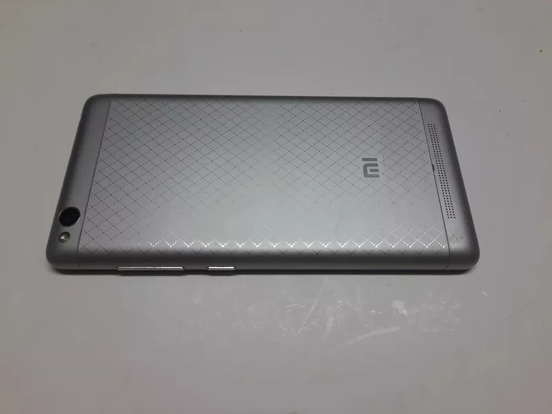 Б/у Xiaomi Redmi 3 2/16GB Silver 4