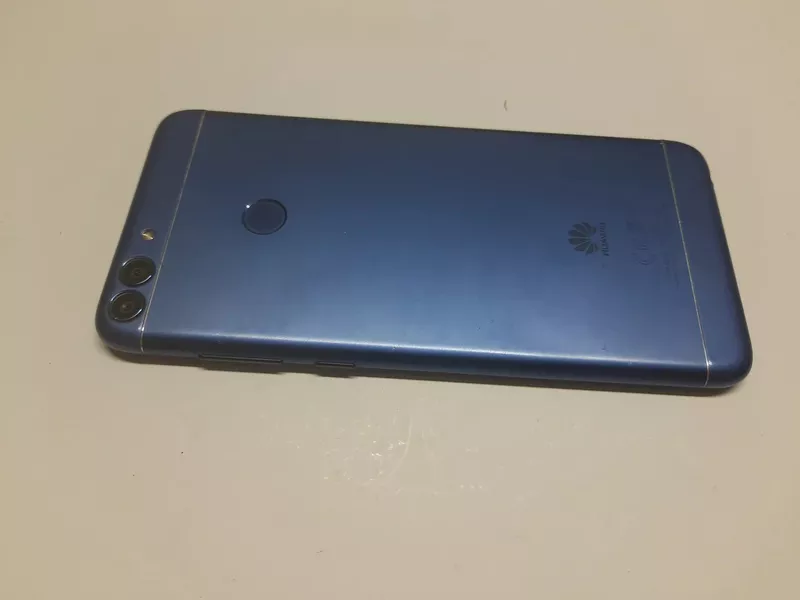 Б/у Huawei P Smart 3/32GB FIG-LX1 3