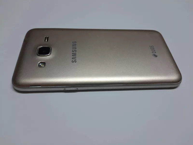 Б/у Samsung J320H Galaxy J3 Duos 3