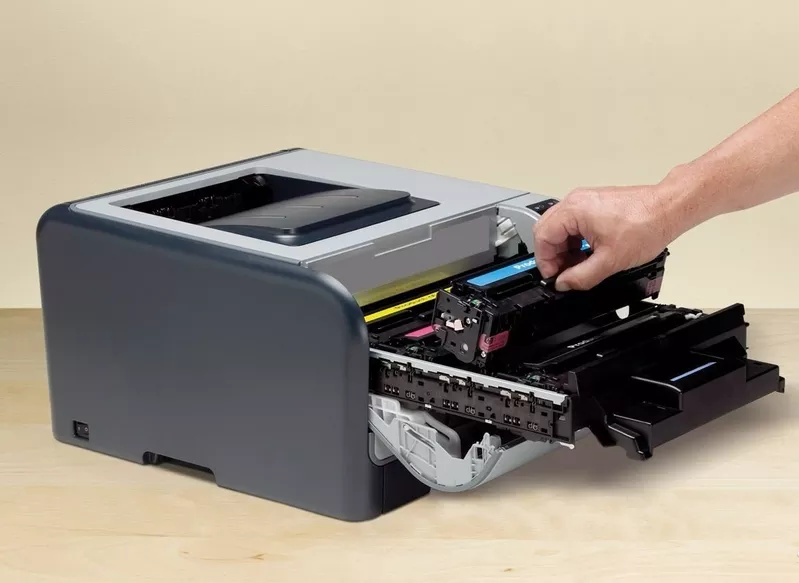Заправка лайзерних принтерів,  ремонт принтерів і чорно-білих / кольоро 4