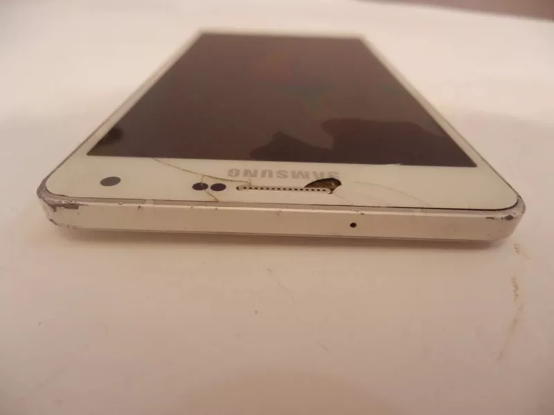 Мобильный телефон Samsung A700  5