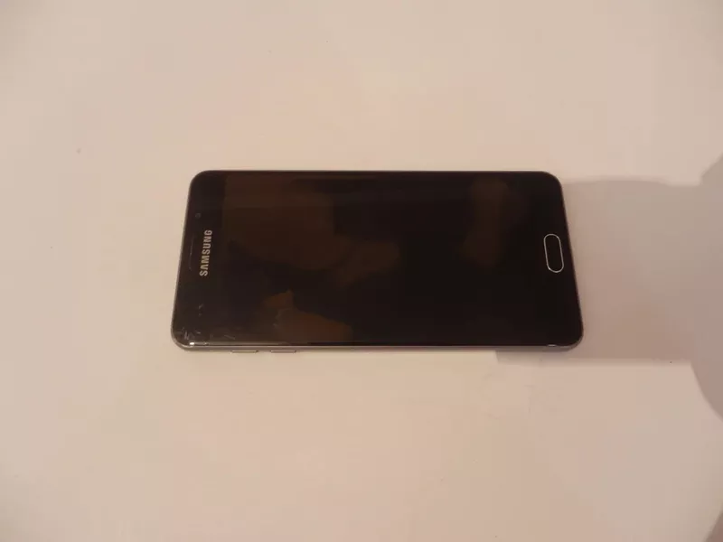 Мобильный телефон Samsung A710  2