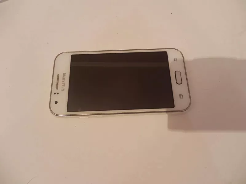 Мобильный телефон Samsung SM-J100H 5