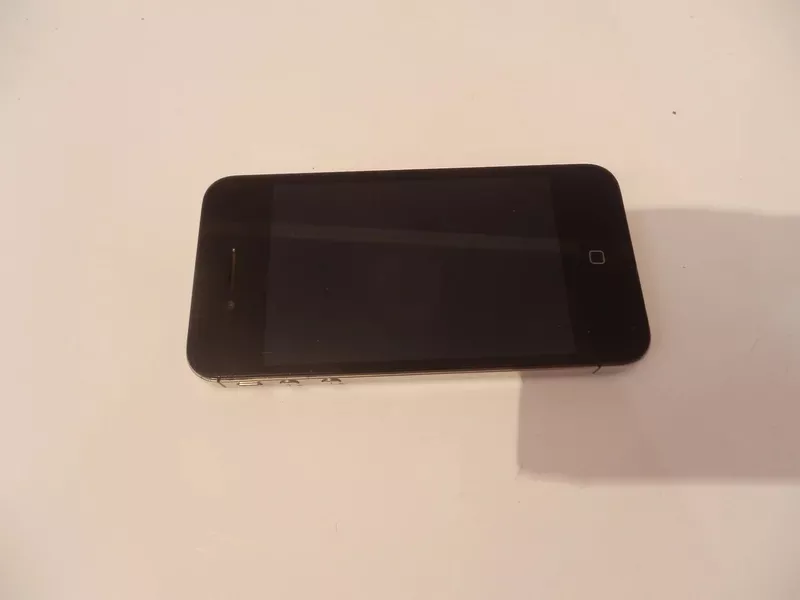 Мобильный телефон Apple iphone 4s 4