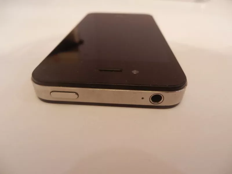 Мобильный телефон Apple iphone 4s 3