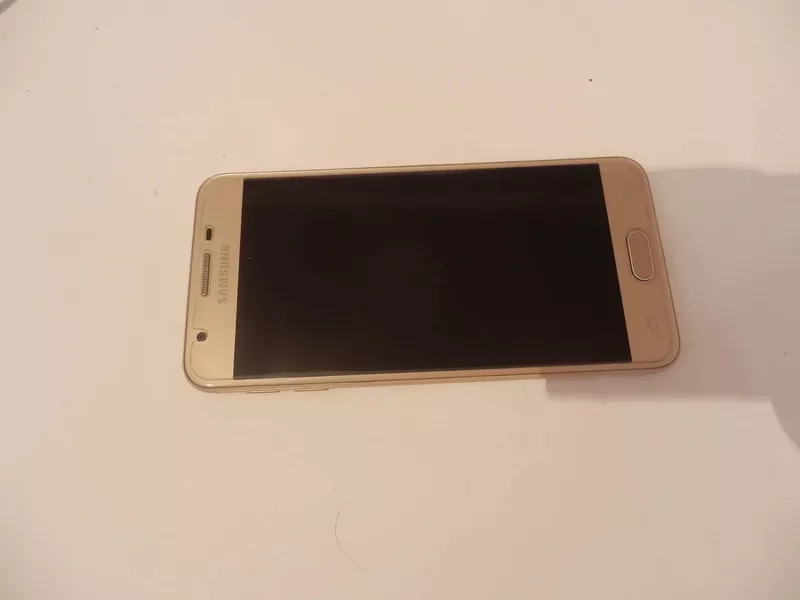 Мобильный телефон Samsung G570 5