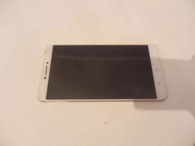 Мобильный телефон Xiaomi Mi Max 2