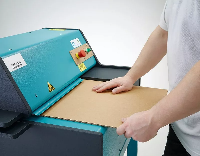 Промышленный шредер измельчитель CushionPack для переработки картона в 6