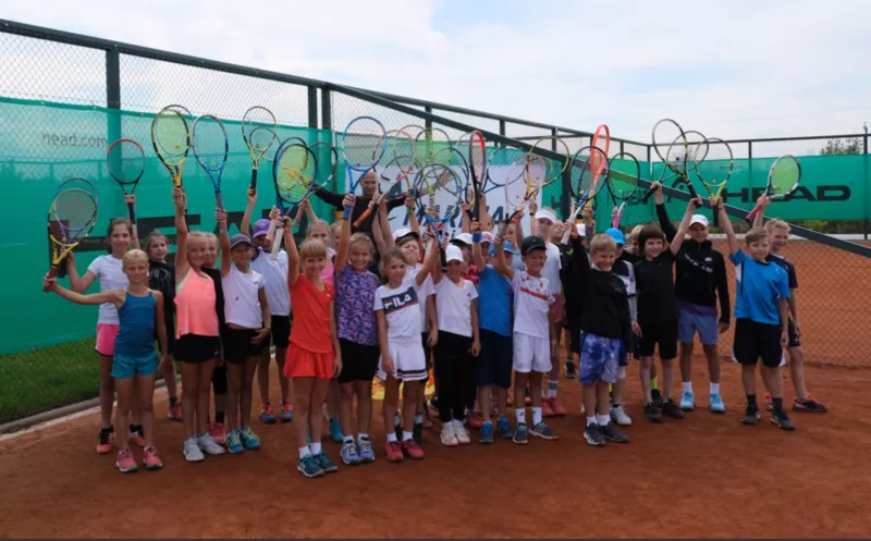 Marina Tennis Club сучасний тенісний комплекс у Києві. 5