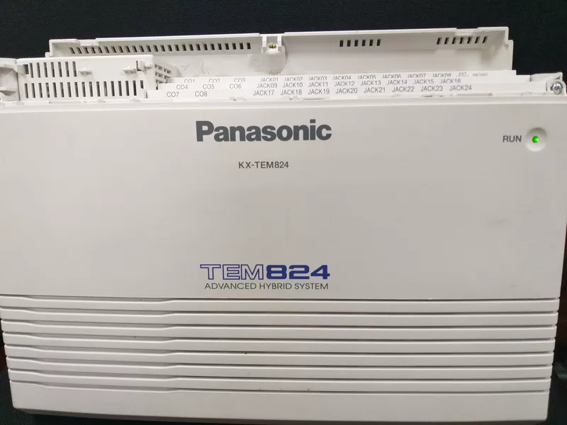 Panasonic KX-TEM824UA,  аналогова АТС,  конфігурація: 8 зовнішніх /24 внутрішніх портів 3