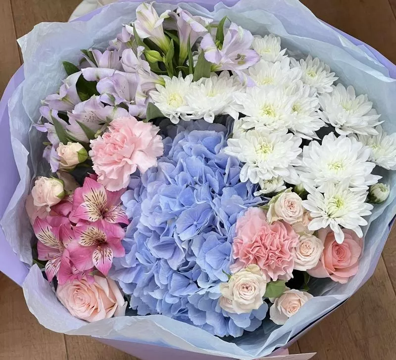 Квіти з доставкою в Києві,  оптові ціни 8