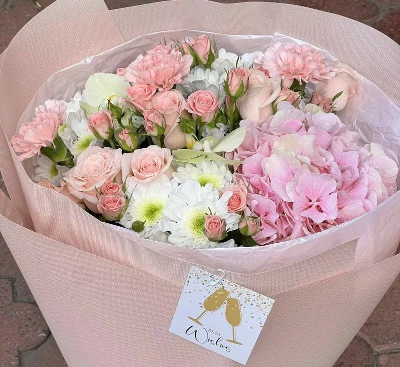 Квіти з доставкою в Києві,  оптові ціни 7