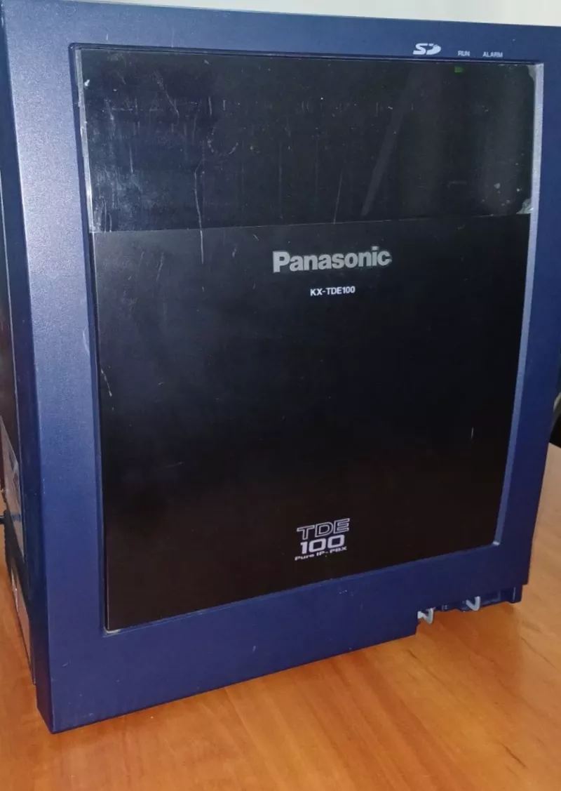 Panasonic KX-TDE100UA,  цифрова IP-АТС,  4 зовнішніх IP,  8 внутрішніх IP 3