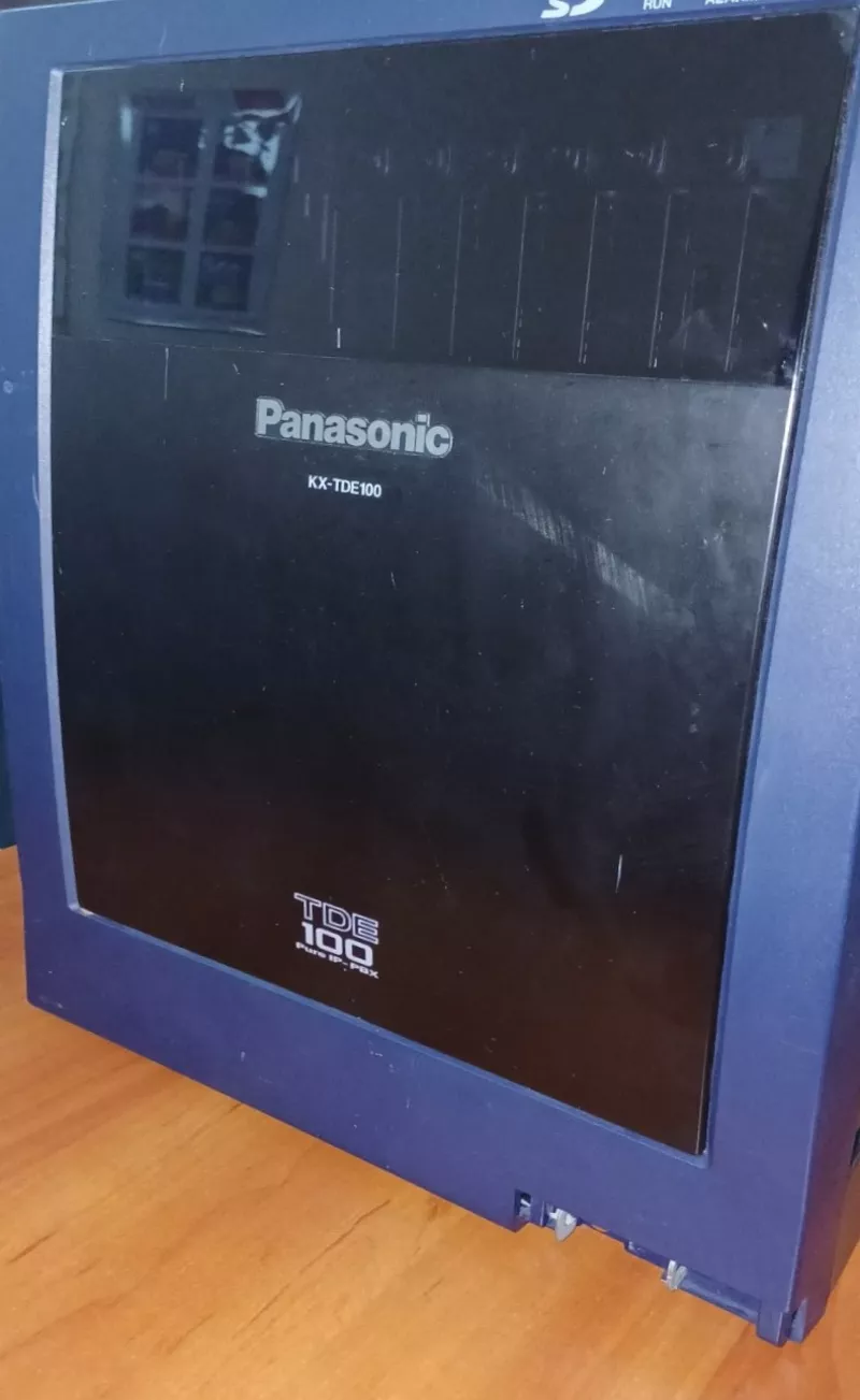 Panasonic KX-TDE100UA,  цифрова IP-АТС,  4 зовнішніх IP,  8 внутрішніх IP 2