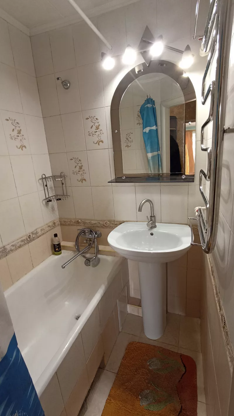 Киев. 4-хкомнатная квартира.Бул.Л.Украинки, 9.Центр.Хозяин. 7