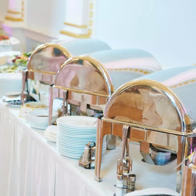 Професійне обладнання та посуд для ресторанів,  готелів,  кафе,  піцерій