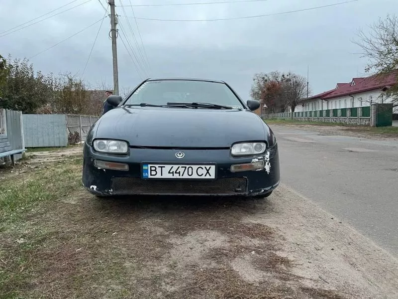 Продам авто Mazda 323F 1.5 л газ/бензин — на ходу,  ціна 1200 доларів