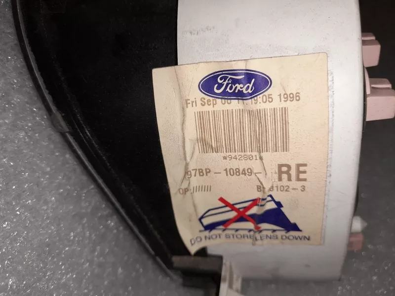 Приборна панель Ford Mondeo mk 1-2 1, 6-1.8  2