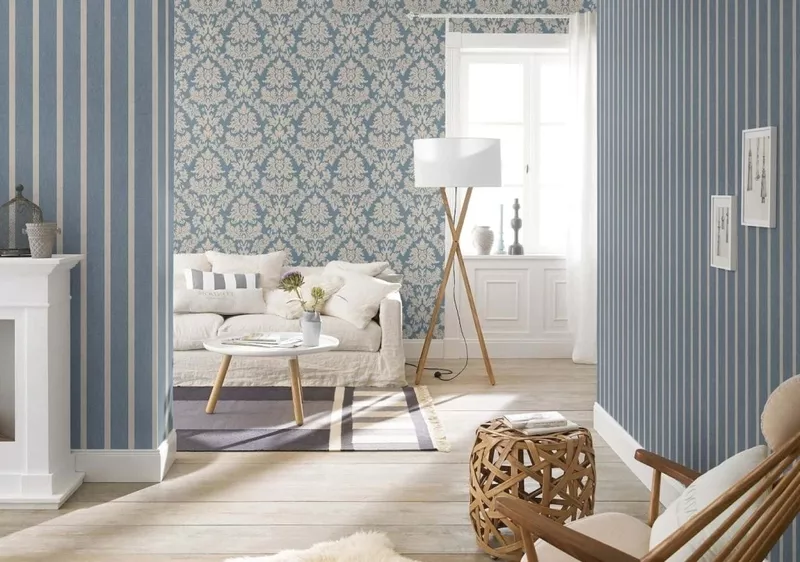 Поклейка шпалер Теремки Голосіїво Виставковий центр 