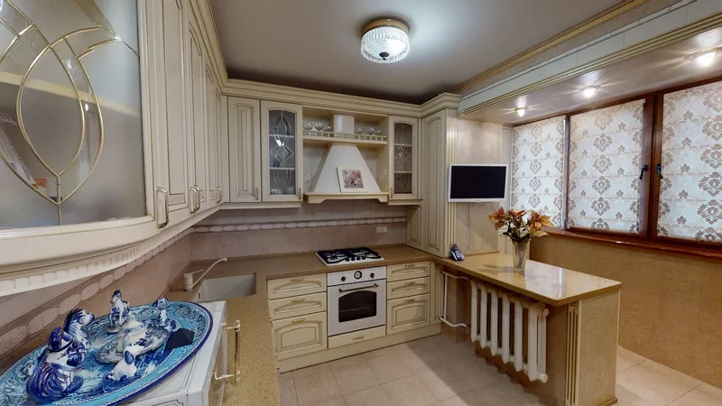 Київ,  продаж 3к квартири 95м2 на Подоле,  вул. Введенська 5 4