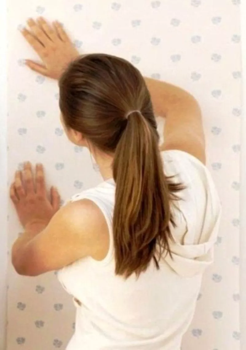 Поклейка шпалер Київ 