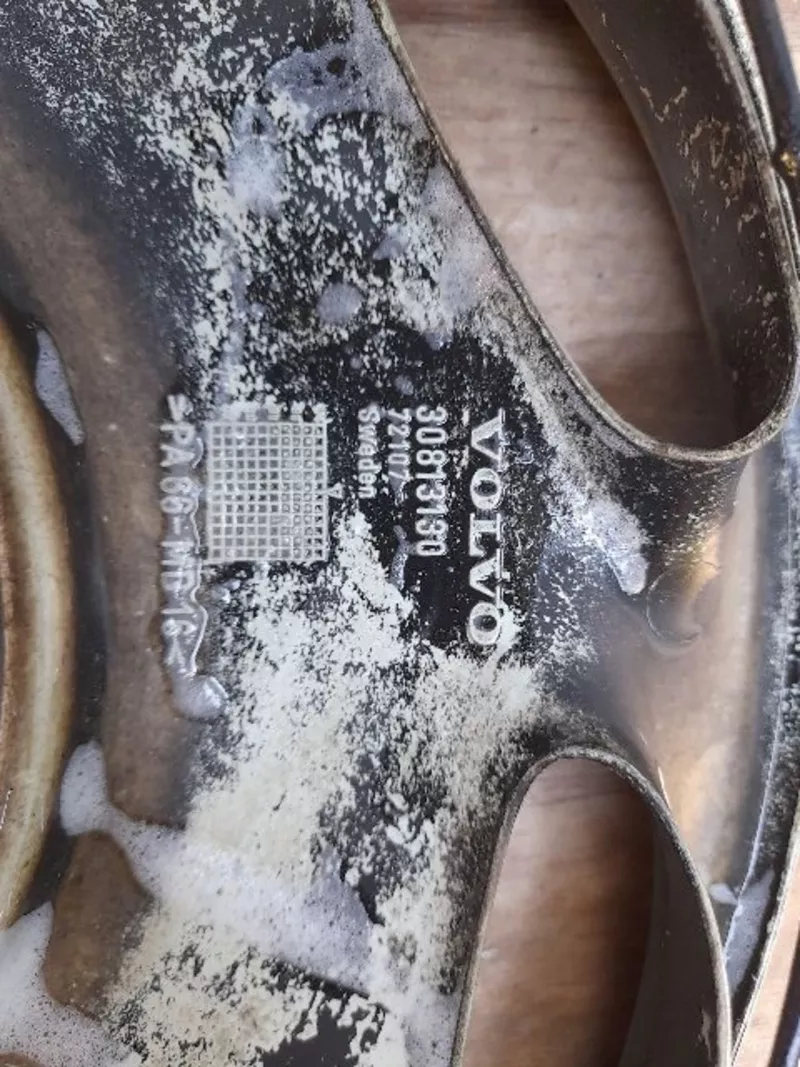 Ковпаки на колеса до ряду авто VOLVO заводські Sweden Оригінал R 14 2