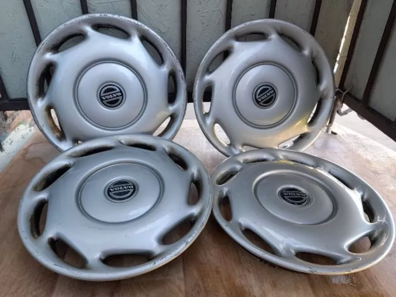 Ковпаки на колеса до ряду авто VOLVO заводські Sweden Оригінал R 14 4