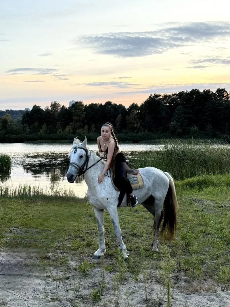 Беседки на берегу Днепра. Гидропарк. 6