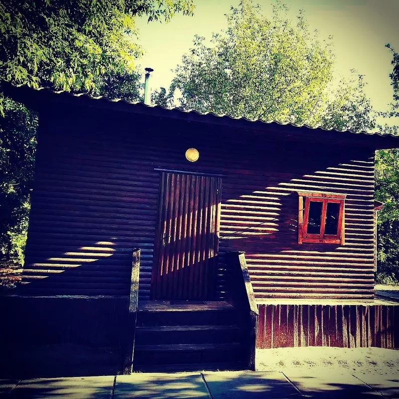 Беседки на берегу Днепра. Гидропарк. 4