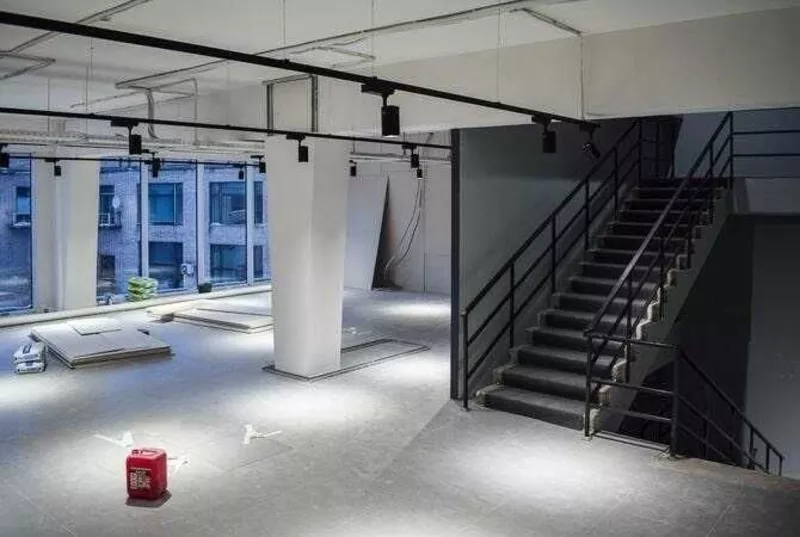 Малярні роботи офісу - дому - колір вибирає замовник. (стиль - лофт) 4