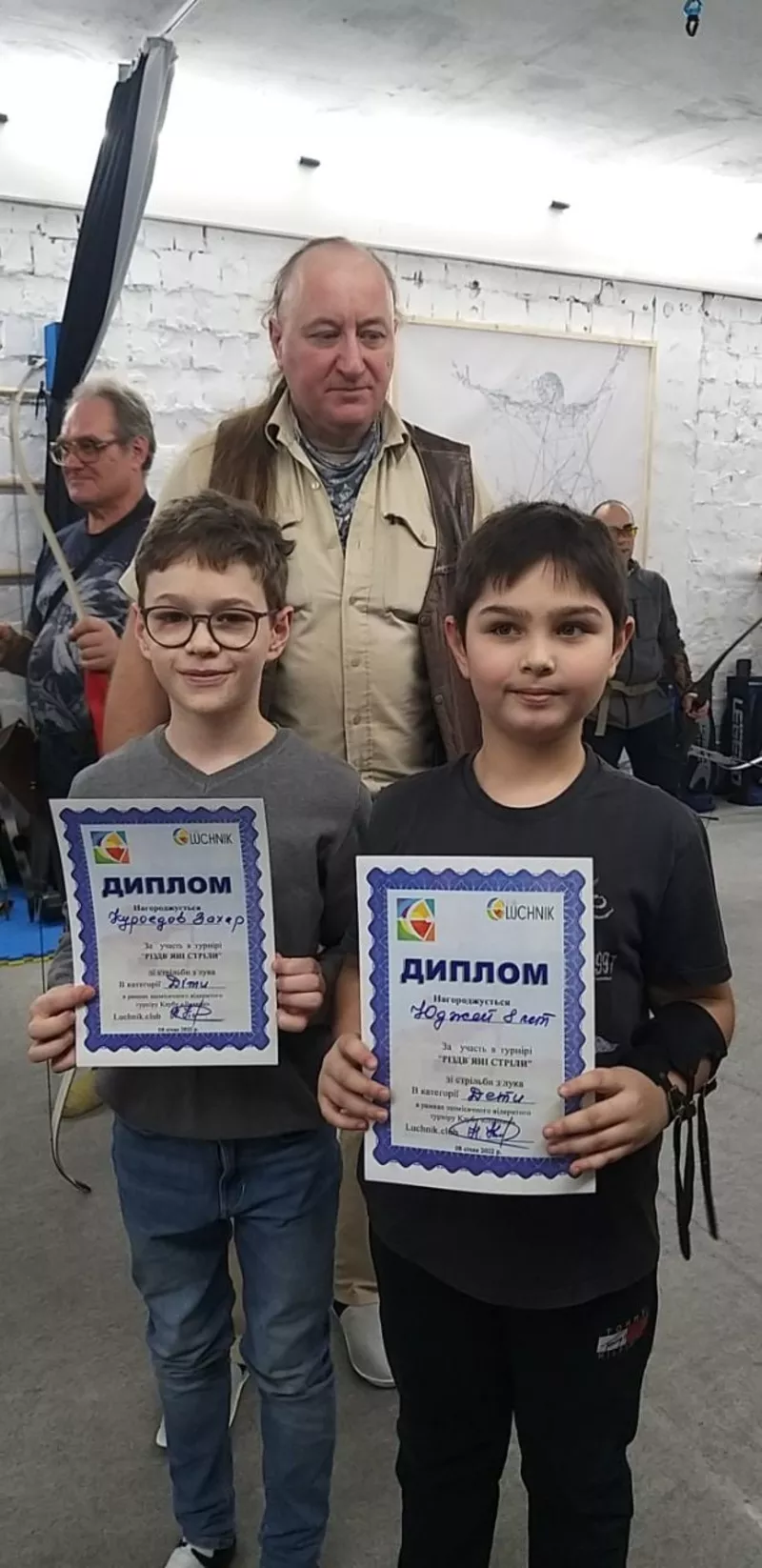 Сімейний відпочинок у Києві — стрільба з лука для дітей і дорослих 4