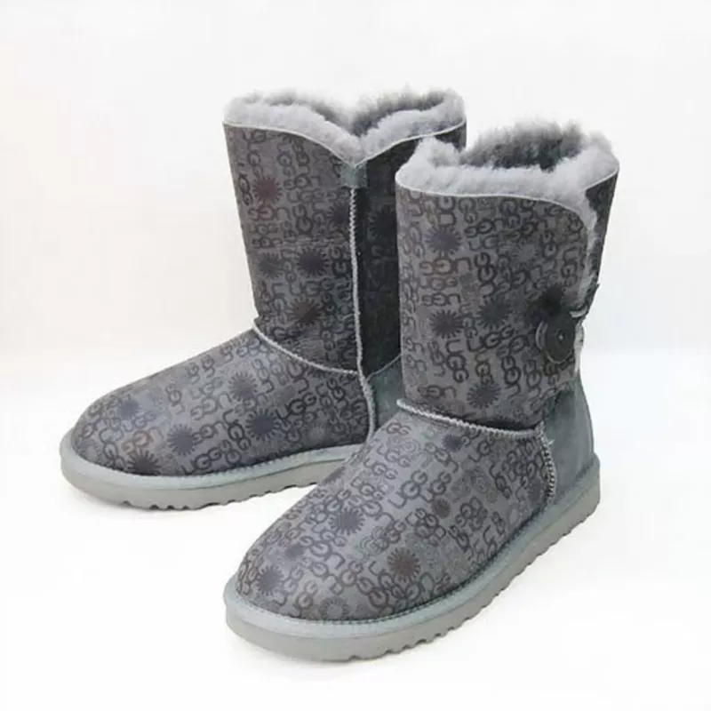 Сапоги и кеды UGG 2