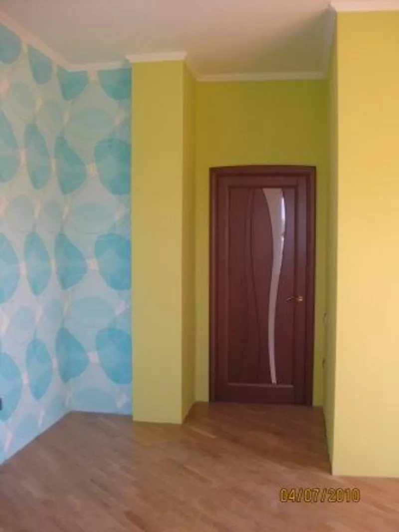 Беспесчанка, оклейка обоями, откосы, багет, покраска.