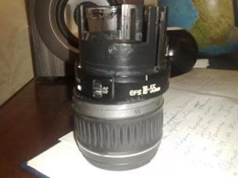 Продам объектив Canon efs 18-55 mm (нерабочий)